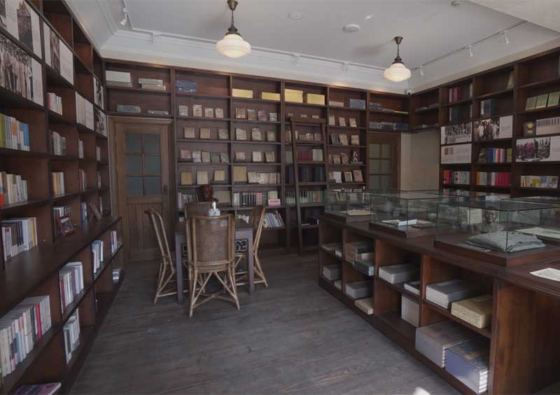 內山紀唸書跼